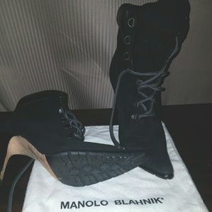 Authentic Manolo Blahniks😍 w/free shipping